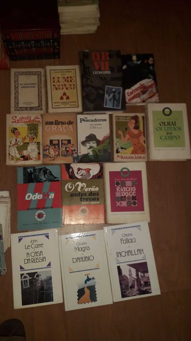 Livros politica nacional e internacional antigos