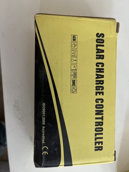 Controlador de Carga Solar MPPT 30A 12V/24V – LCD