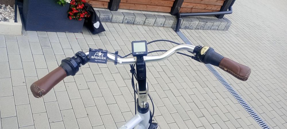Rower holenderski elektryczny gazelle Orange comfort impulse hybrid  męski zadbany egzemplarz 400wh Nexus Magura LED