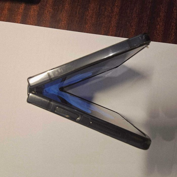 Samsung Flip 4 Black, Like New64586087200771122