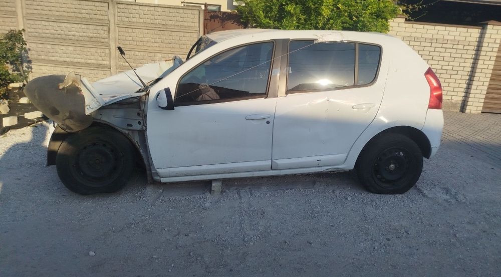 Авторозборка Dacia Sandero 1.5 dCi K9K 2012 / Дачія Сандеро запчастини