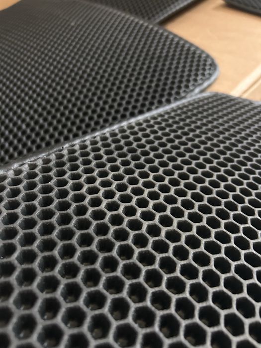 Dywaniki samochodowe EVA