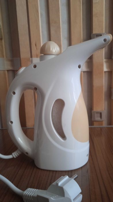 Parownica do ubrań Rovus