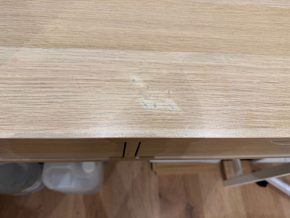 Secretaria ikea em bom estado