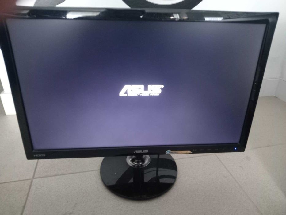 Monitor ASUS em excelente estado, com cabo
