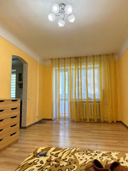 3 этаж. Газ. Улица Новодарницкая, 32.Продам 1 комн. кв.