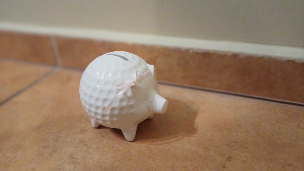 skarbonka świnka porcelanowa