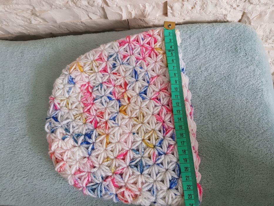 Czapka Handmade kolorowa lekka wygodna i ciepła