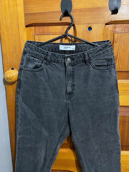Прямые джинсы Reserved, мом