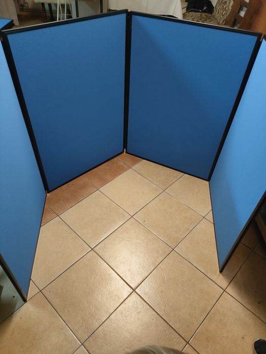 3x Tekstylne powierzchnie wystawowe - używane, stan bardzo dobry