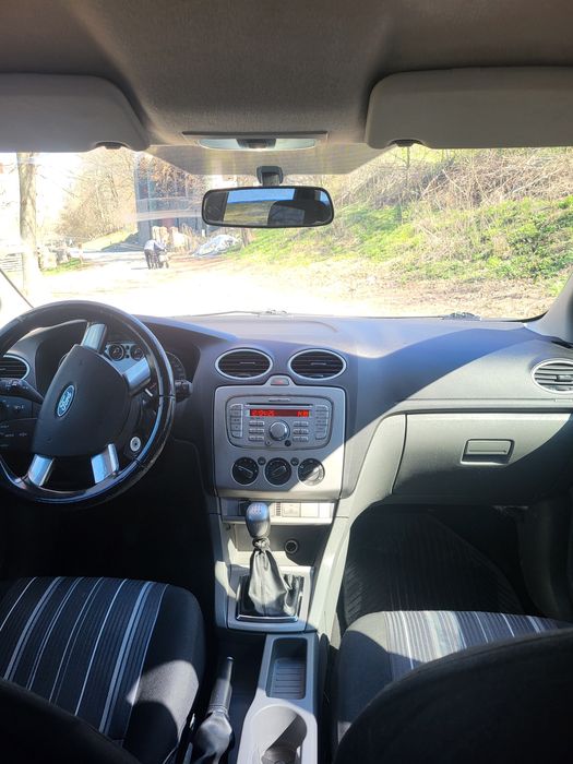 Аренда авто Форд Фокус  1.6 газ/бензин