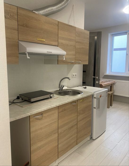 Оренда квартири це включно з ком.послугамив Хотові