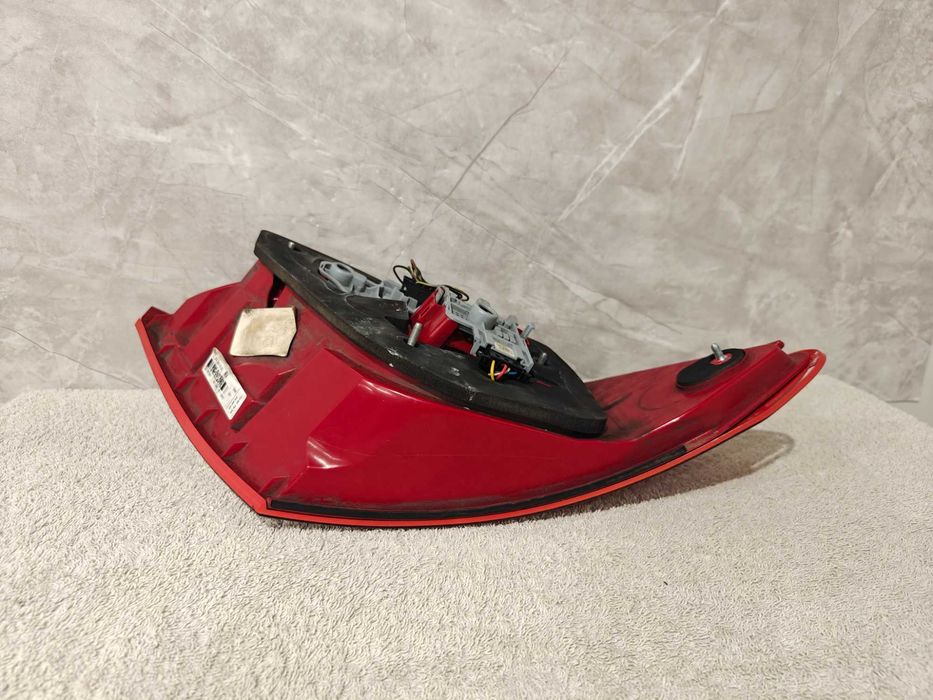 Lampa Prawy Tył Mercedes Klasa C W204 Sedan EUROPA