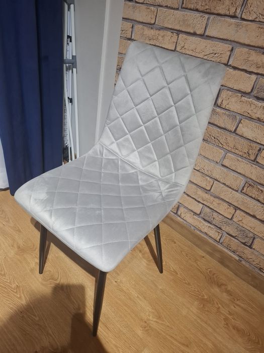 Krzesła welurowe 8 sztuk