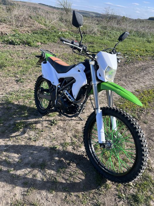 Продам мотоцикл SKYBIKE CRDX-250 в хорошому стані