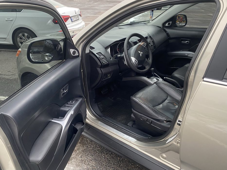 Mitsubishi Outlander Xl