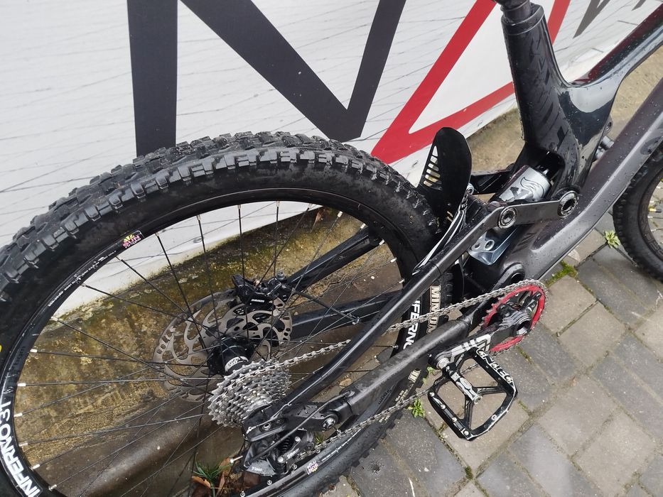 DH Canyon Sender CF 8.0 carbon