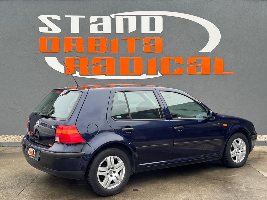 Volkswagen Golf IV 1.6i 25 Anos por 110€ mes