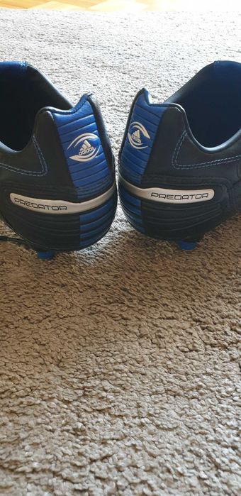 Sprzedam buty korki firmy addidas