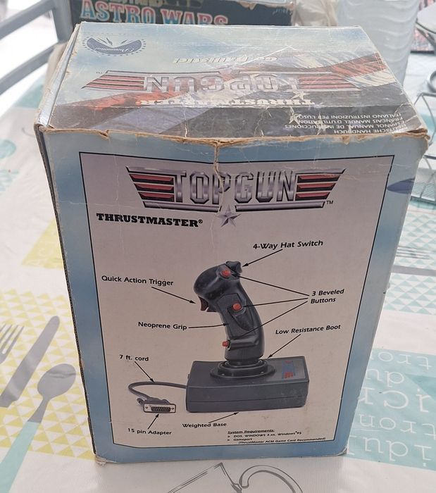Thrustmaster Top Gun Joystick Voo para PC - Não Testado