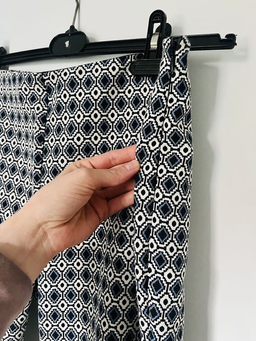 Spodnie proste materiałowe Zara Basic M 38 niebieskie białe wzór print