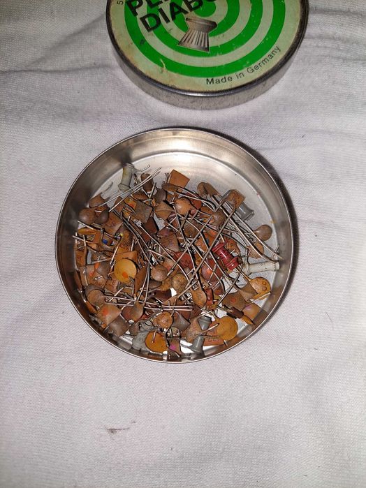 Kondensatory ceramiczne z głowic UKF