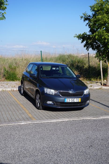 Skoda Fabia Ambition - GPL e gasolina com poucos quilometros