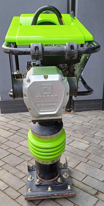 Stopa wibracyjna, skoczek, wibrator, buława do betonu, gilotyna bruku