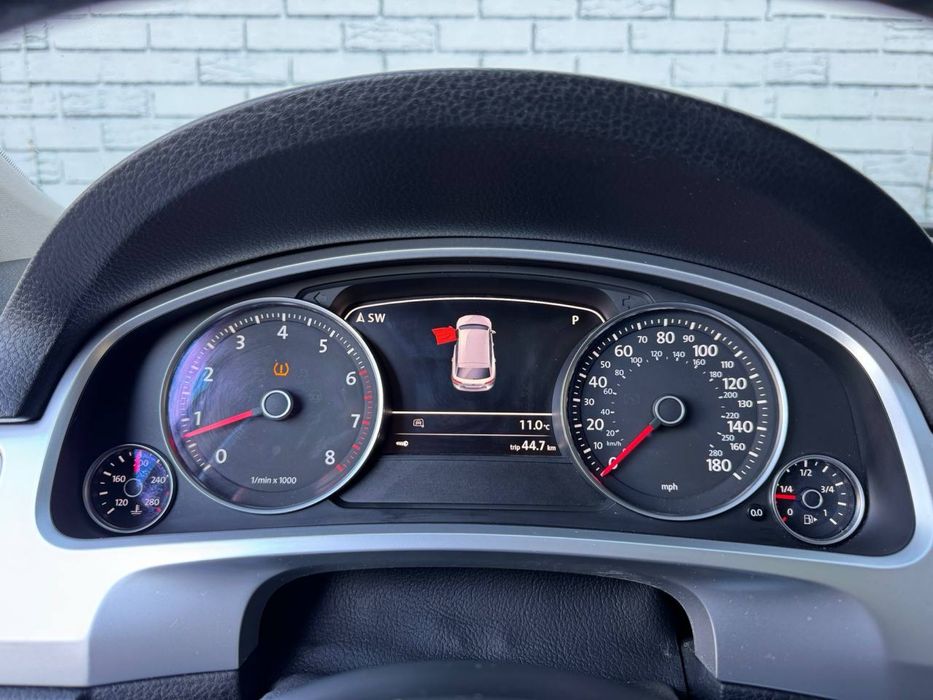 Volkswagen Touareg Car Invest Ukraine Лізинг