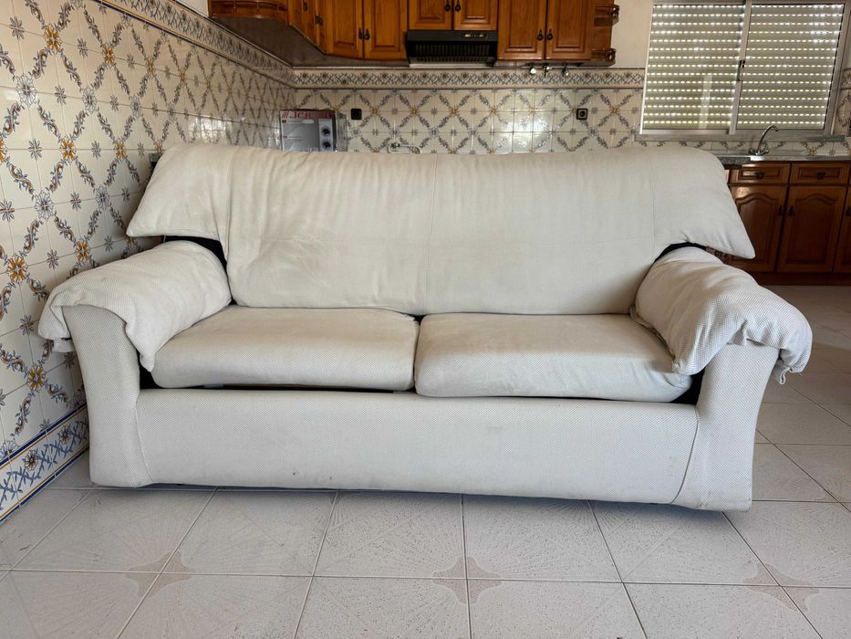 SOFÁ CAMA (Pouco Uso)