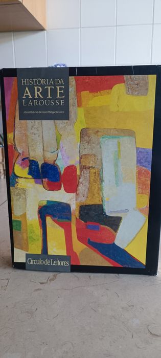 Livro História de Arte Larrousse