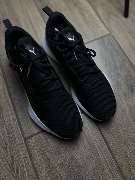 44(size) Кросівки Puma Flyer Runner