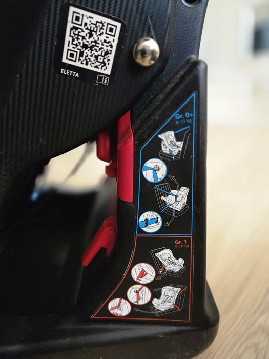 Автокрісло Chicco Eletta 0+ (0–18 кг)