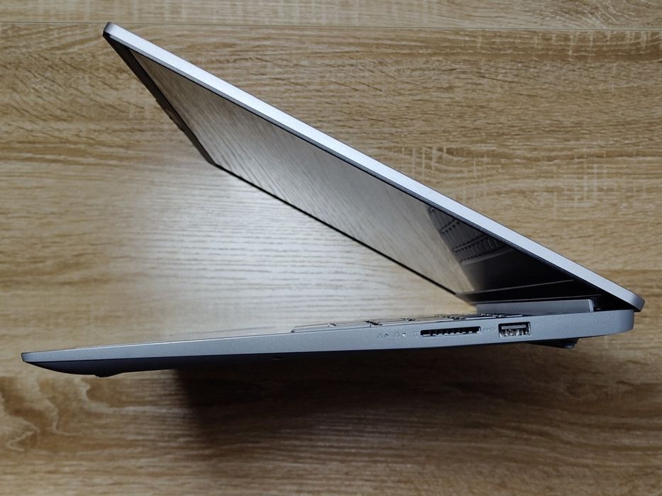 Lenovo IdeaPad Slim 3 16" | i5-12450H | 16GB | 512GB | Win11