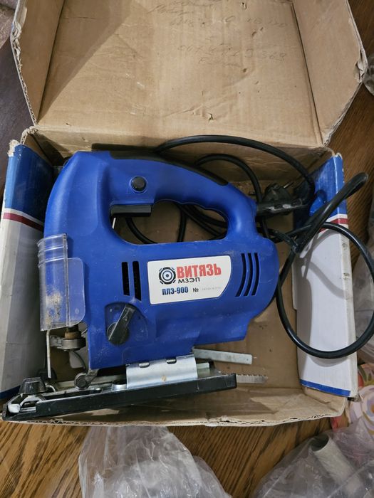 Электролобзик в отличном мостоянии