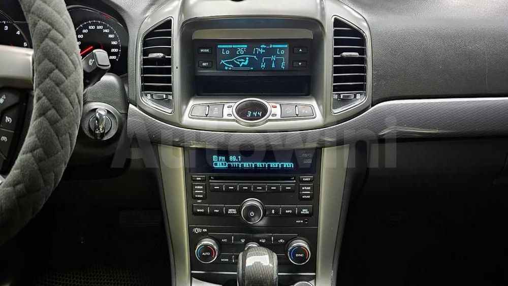 Chevrolet Captiva LT Premium
