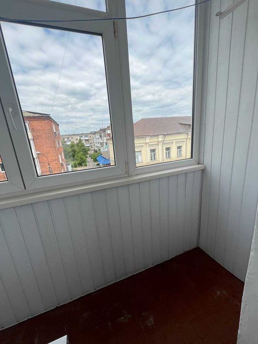 Двокімнатну квартиру в центрі міста