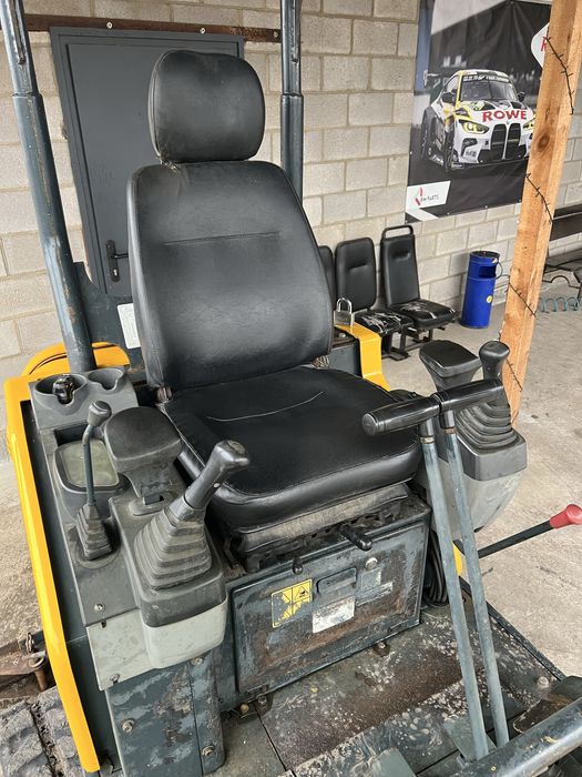 міні ескаватор hyundai robex 16 9