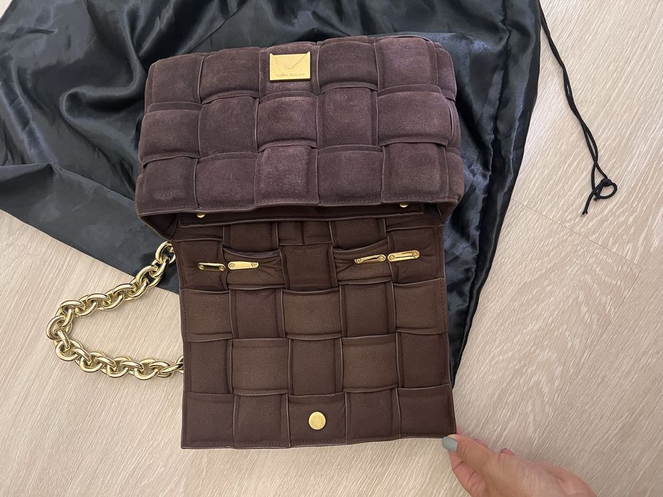 Продам  замшевую сумку.