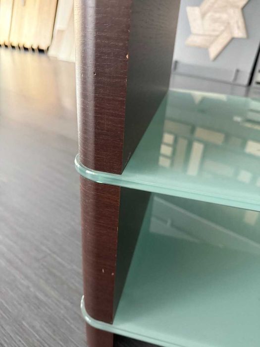 стойка  под  адио аппаратуру