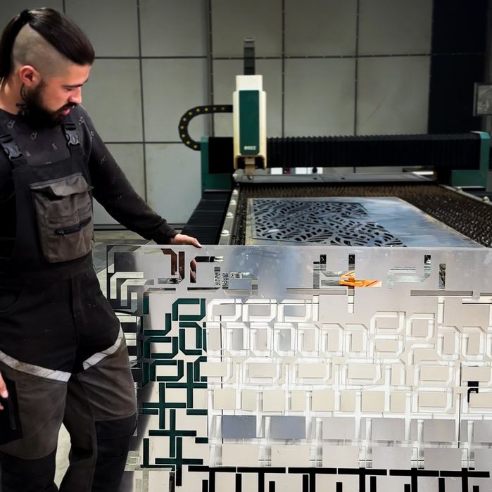 Лазерна плазмова порізка металу - лазерна різка та гнуття