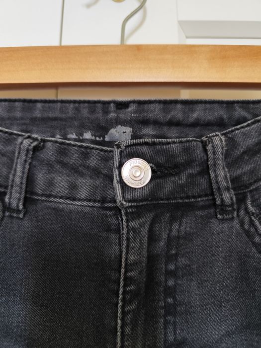 Jeansy dżinsy z dziurami