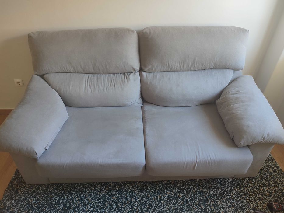 Sofá 2 lugares (abre)