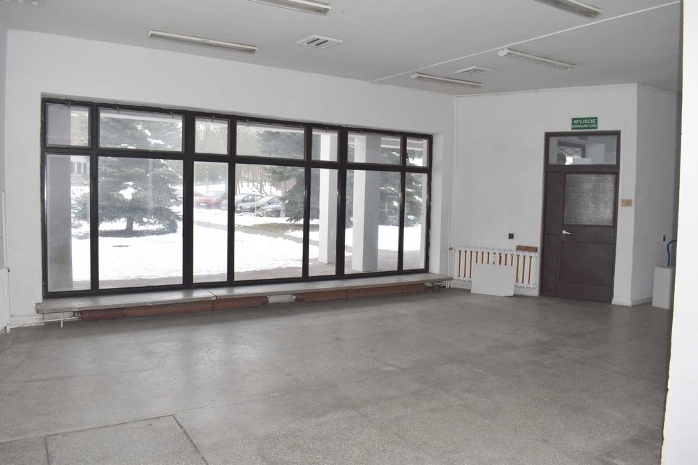 Wynajmę przestronny lokal na usługi , biuro handel