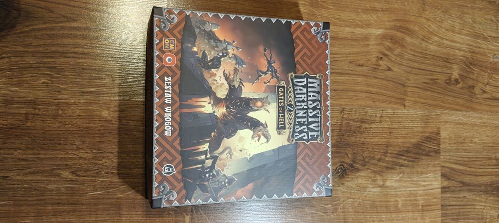 Massive Darkness 2 Hellscape + 4 dodatki + insert + koszulki premium
