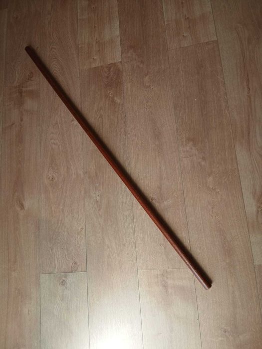 Wooden Martial Arts Training Stick | Bastão de treino de artes marciais em madeira