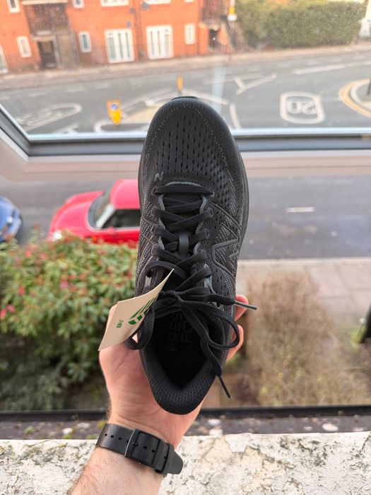 Жіночі кросівки для спорту та кожного дня New Balance Fresh Foam Нові