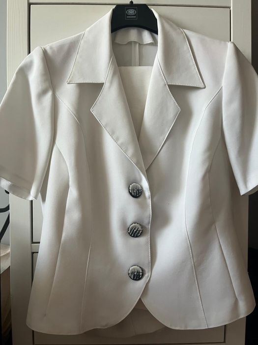 Bialy komplet r. 38-40