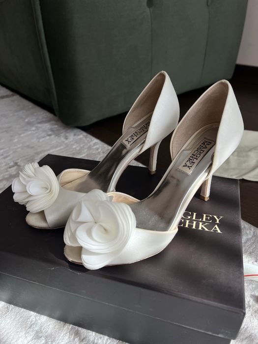 Badgley Mischka 6m весільне взуття