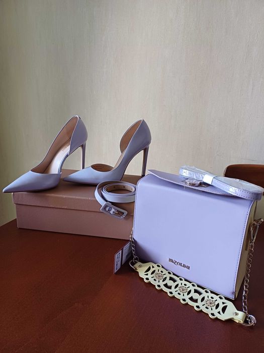 Шкіряні туфлі у комплекті